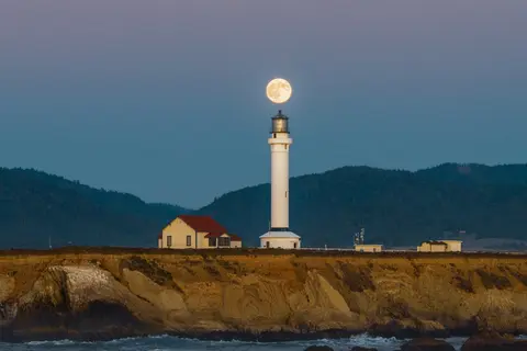 🗼 Point Arena Lighthouse